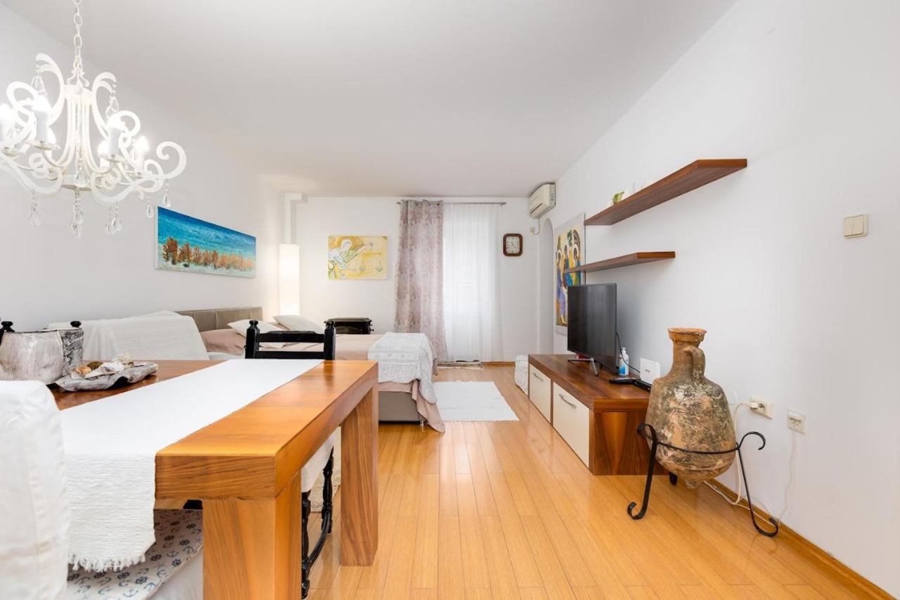 Apartment Anton Punat Buitenkant foto