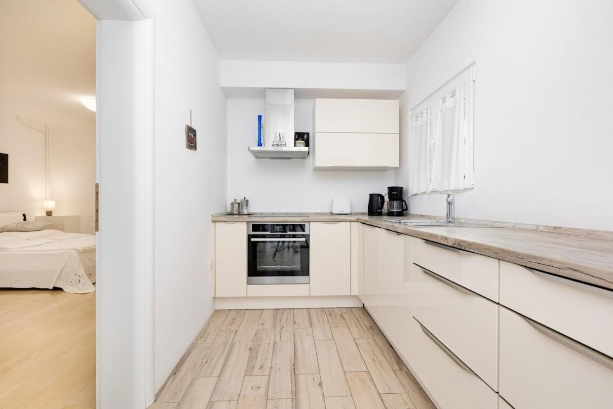 Apartment Anton Punat Buitenkant foto